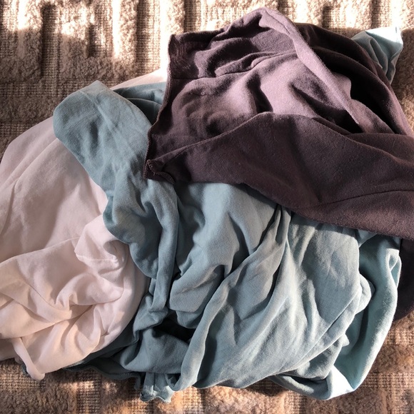 thin T-shirt - Picture 4 of 4